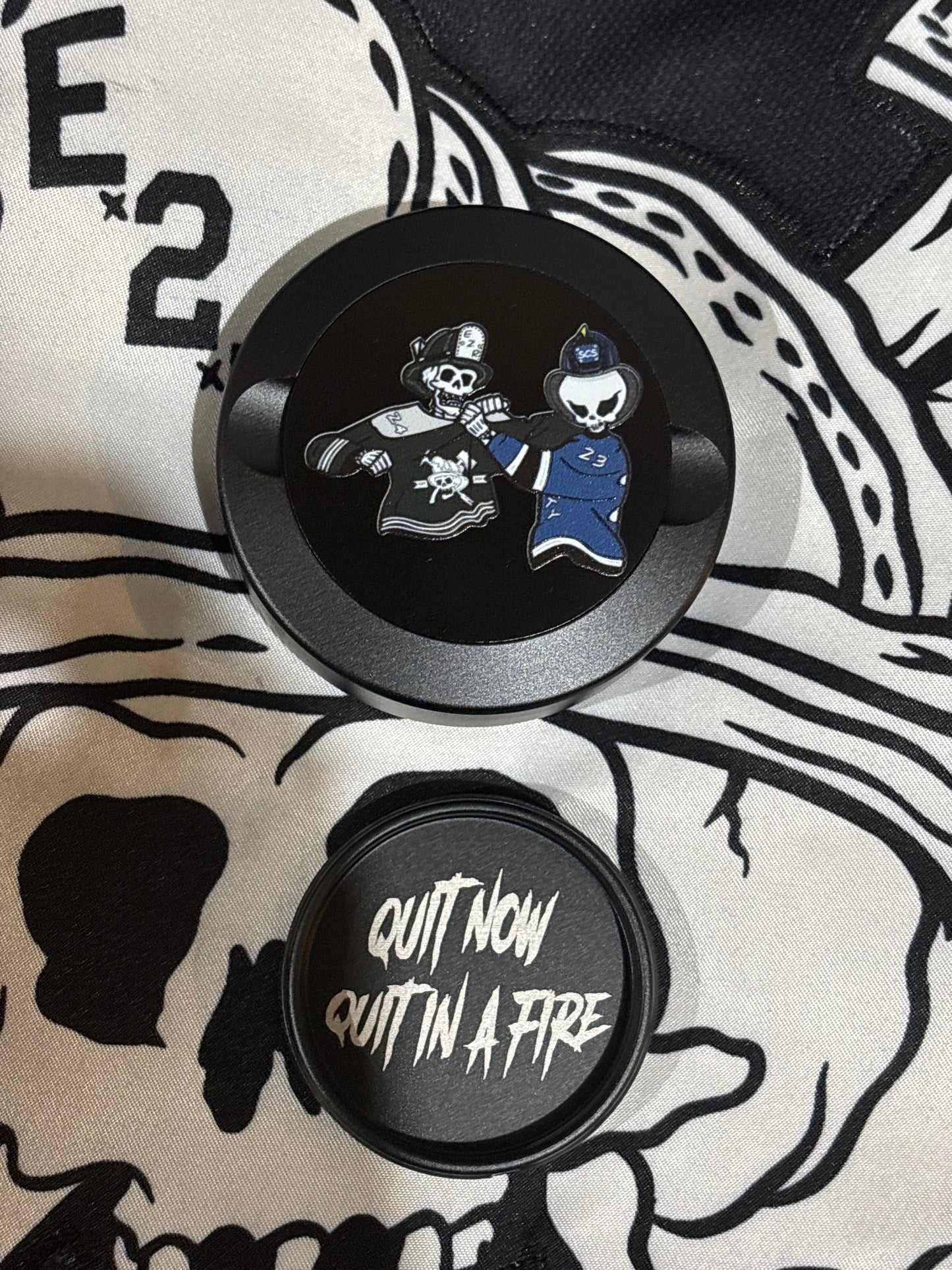 Hockey fights Lip Pillow Tin