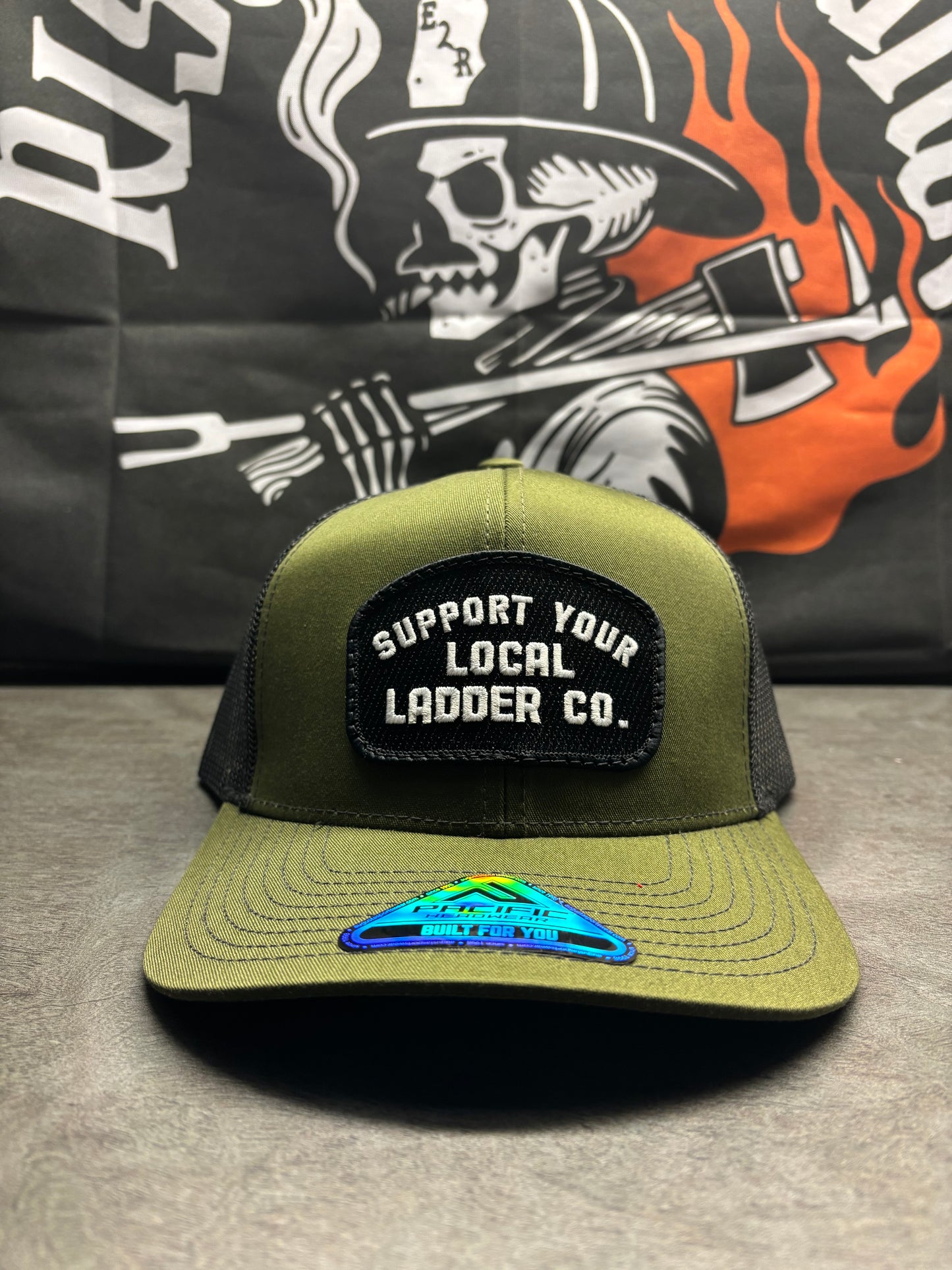 Green, Support Your Local Ladder Co. Pacific, like Richardson 112
