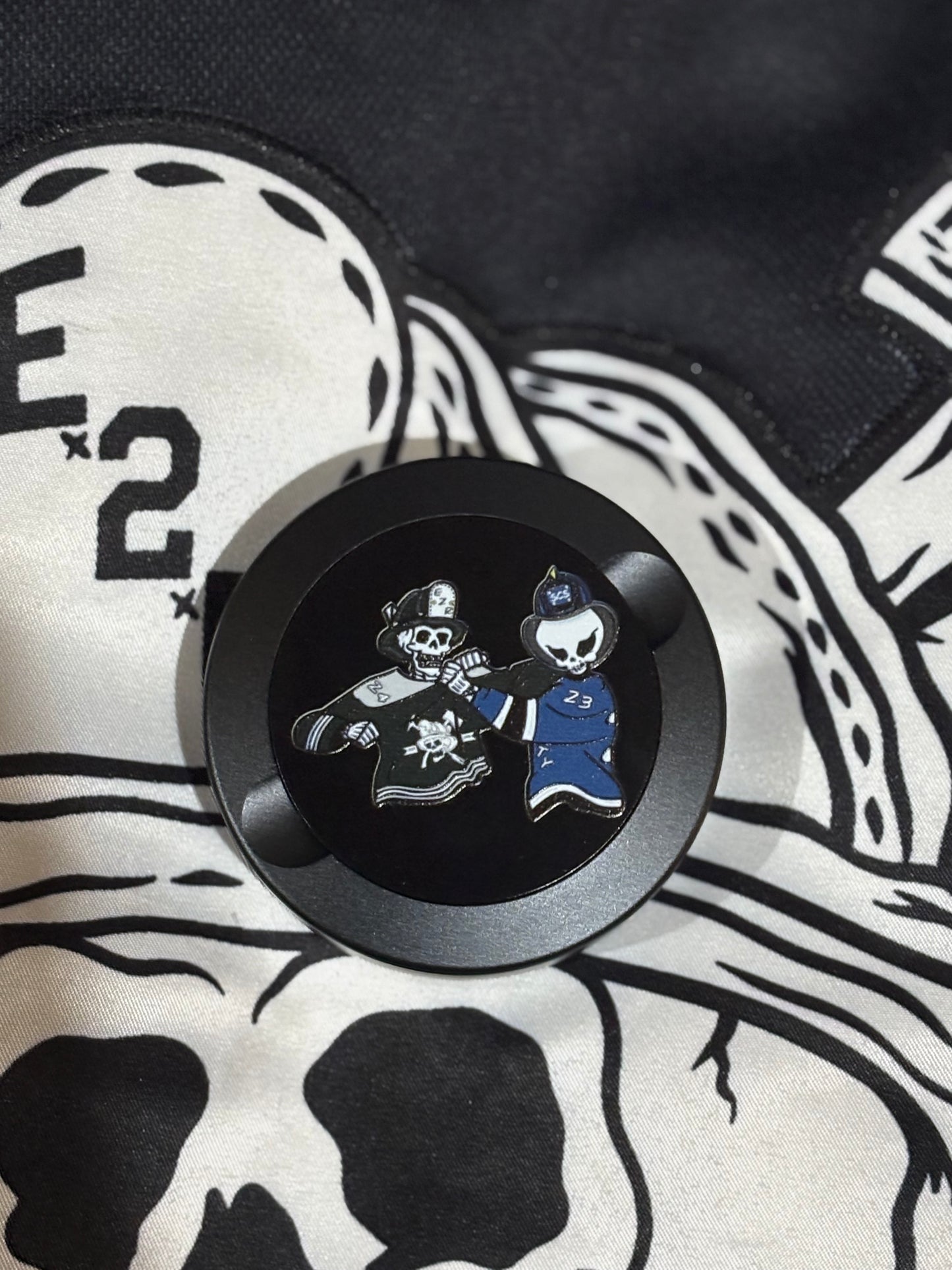 Hockey fights Lip Pillow Tin